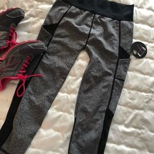 SOHO • Capri workout leggings